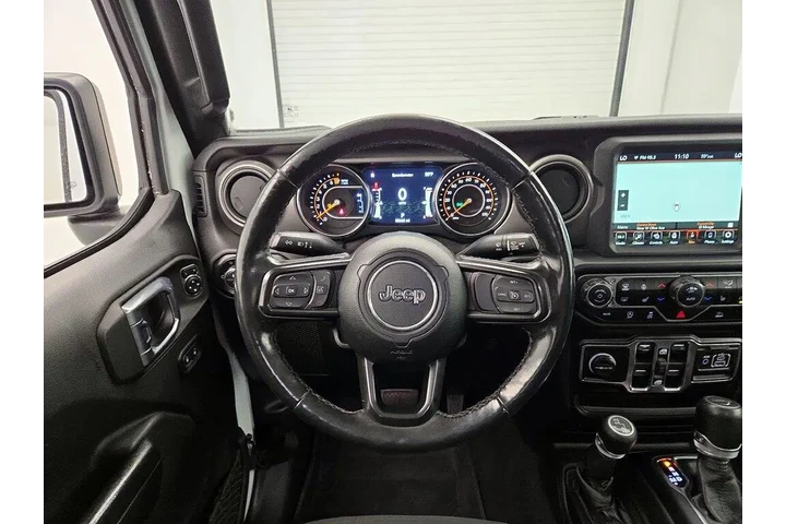 $26998 : Jeep Gladiator 2021 4x4 Will image 10