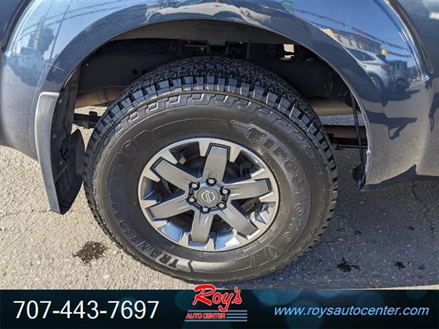 $25995 : 2016 Frontier PRO-4X 4WD Truck image 9