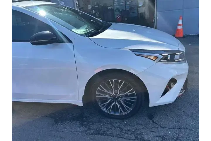 $13995 : Kia Forte 2023 GT-Line 4dr S image 9