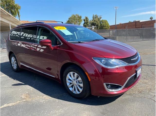 $17995 : 2018 Chrysler Pacifica Touring image 2