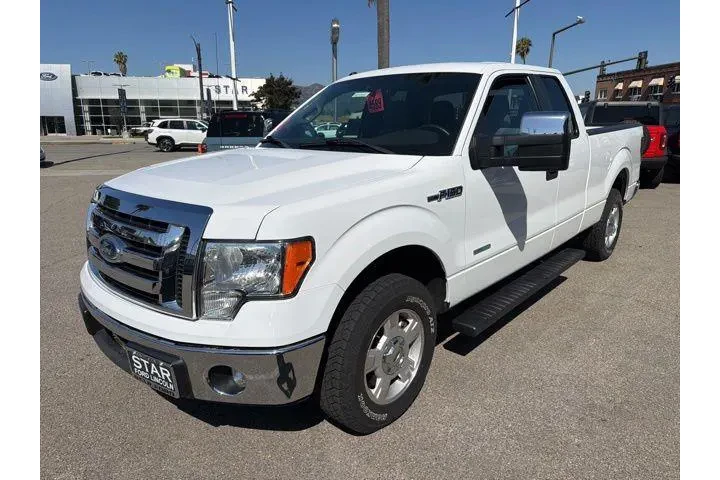 $15985 : Ford F-150 2011 4x2 XLT 4dr image 2