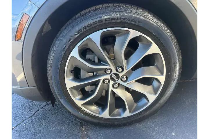 $34995 : Lincoln Nautilus 2021 AWD Re image 10