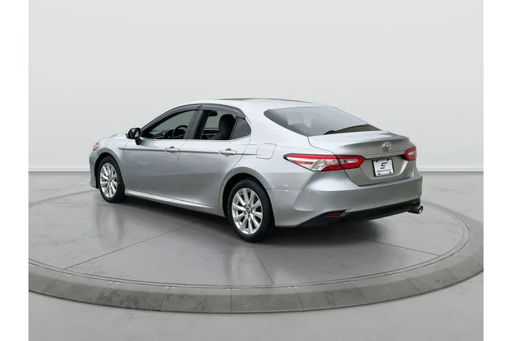 $13256 : Toyota Camry 2018 LE 4dr Sed image 5
