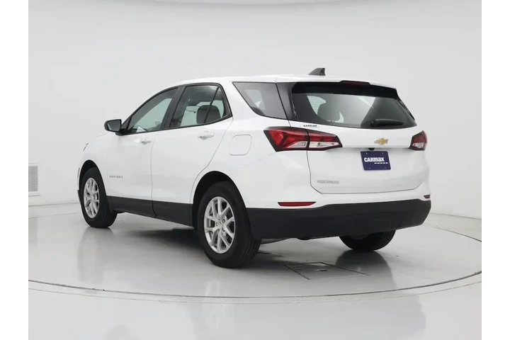 $22998 : Chevrolet Equinox 2024 LS 4d image 2