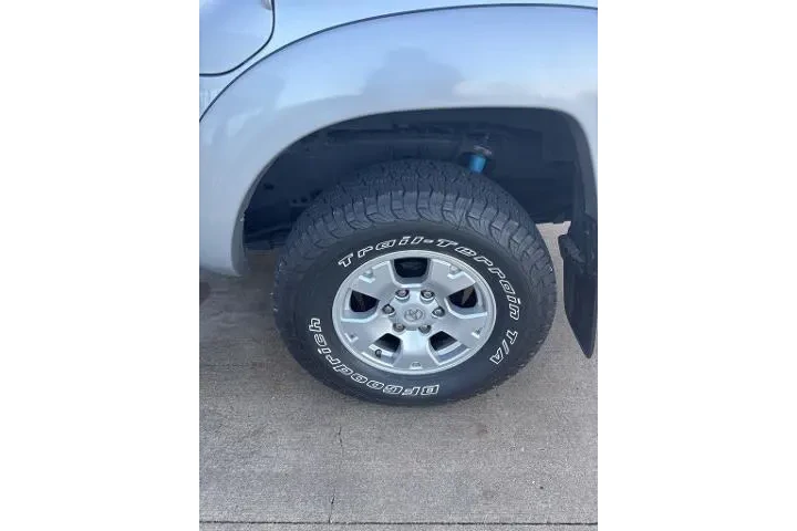 $17990 : Toyota Tacoma 2010 4x4 V6 4d image 5