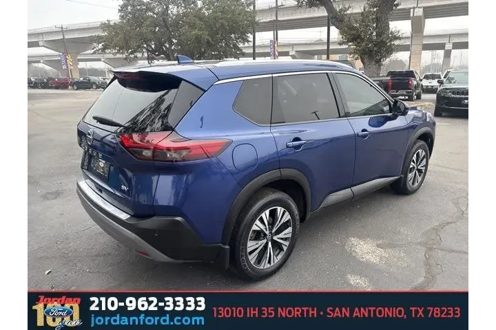 $17173 : Nissan Rogue 2021 SV 4dr Cro image 6