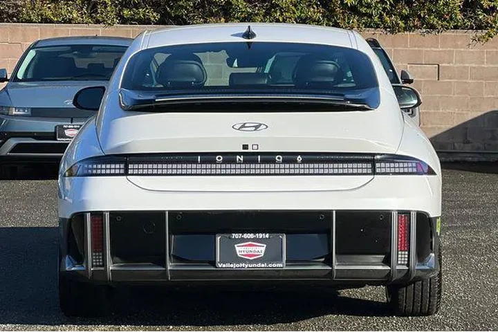 $18990 : Hyundai IONIQ 6 2023 SEL 4dr image 7