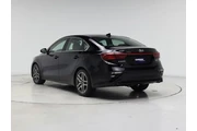 $17998 : Kia Forte 2021 EX 4dr Sedan thumbnail