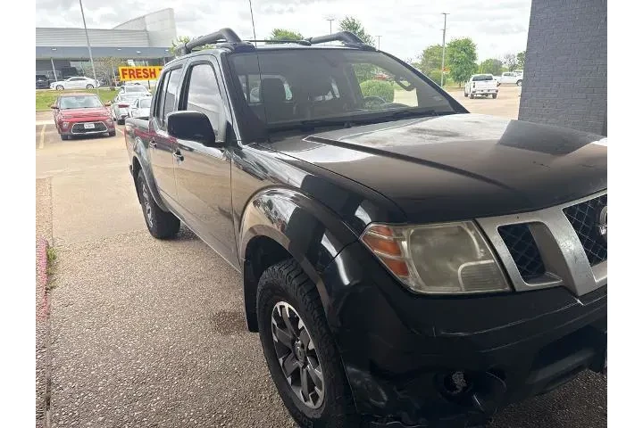 $13608 : Nissan Frontier 2016 4x4 SV image 7