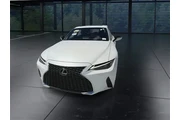 $39488 : Lexus IS 300 2024 4dr Sedan thumbnail