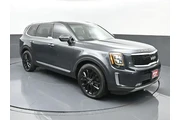 $34991 : Kia Telluride 2022 SX 4dr SU thumbnail