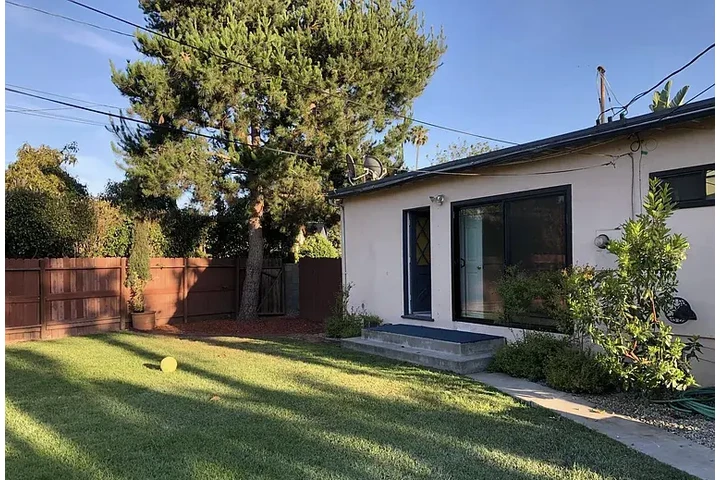 $3100 : HOUSE AVAILABLE IN LOS ANGELES image 3