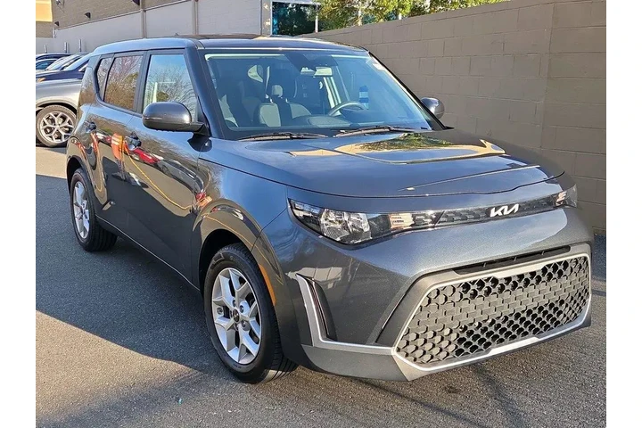 $16998 : Kia Soul 2024 LX 4dr Crossov image 1