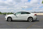 2019 Fusion Hybrid SE thumbnail