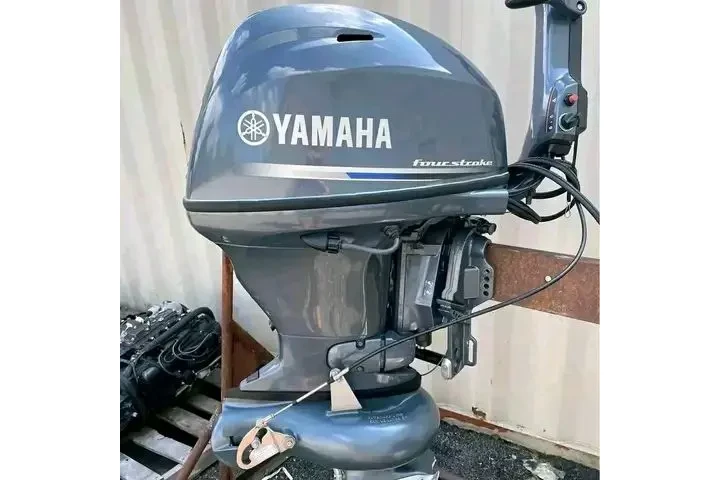 $2700 : Yamaha outboard engine 30hp image 2