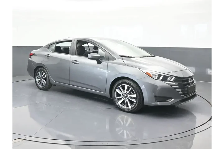 $13844 : Nissan Versa 2023 SV 4dr Sed image 8