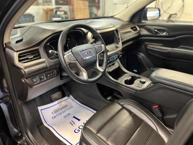 $43500 : 2023 Acadia Denali image 7