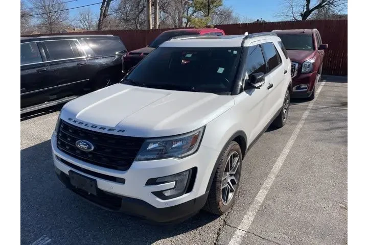 $13039 : Ford Explorer 2017 AWD Sport image 2