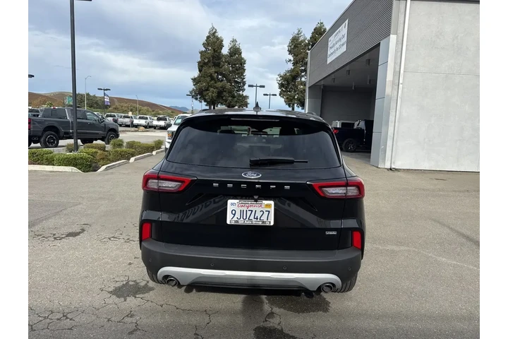 $27950 : Ford Escape Plug-In Hybrid 2 image 5