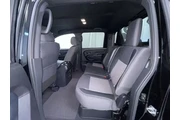 $39995 : Nissan Titan 2023 4x4 SV 4dr thumbnail