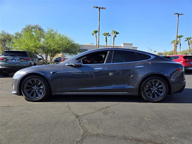 $27621 : Pre-Owned 2017 Model S 100D image 3