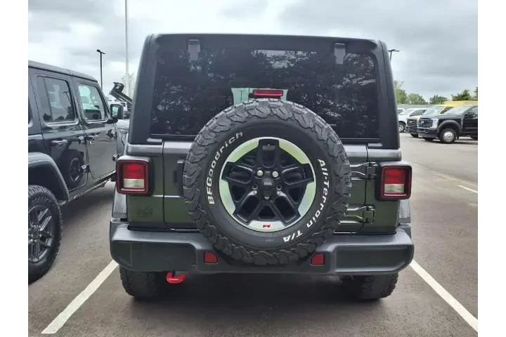 $32987 : Jeep Wrangler Unlimited 2021 image 4