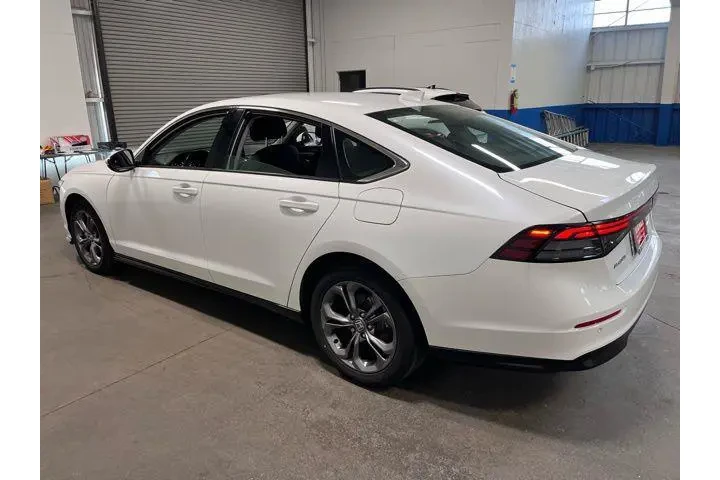 $24921 : Honda Accord Hybrid 2023 image 5