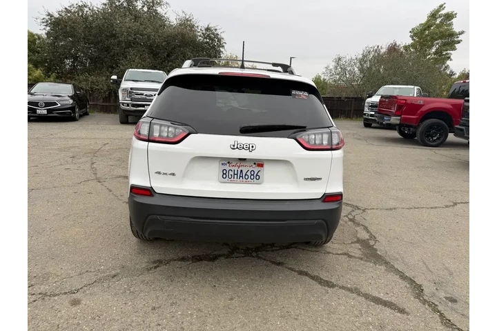 $14000 : Jeep Cherokee 2019 4x4 Latit image 4