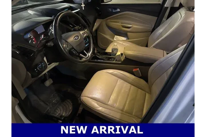 $15991 : Ford Escape 2017 Titanium 4d image 3