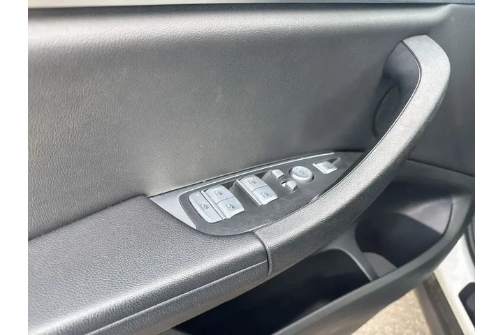 $31495 : BMW X3 2023 sDrive30i 4dr Sp image 6