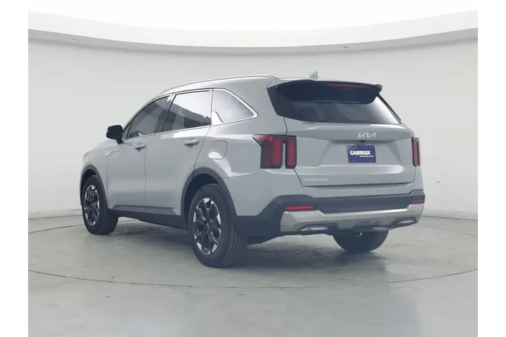 $33998 : Kia Sorento 2025 S 4dr SUV image 2