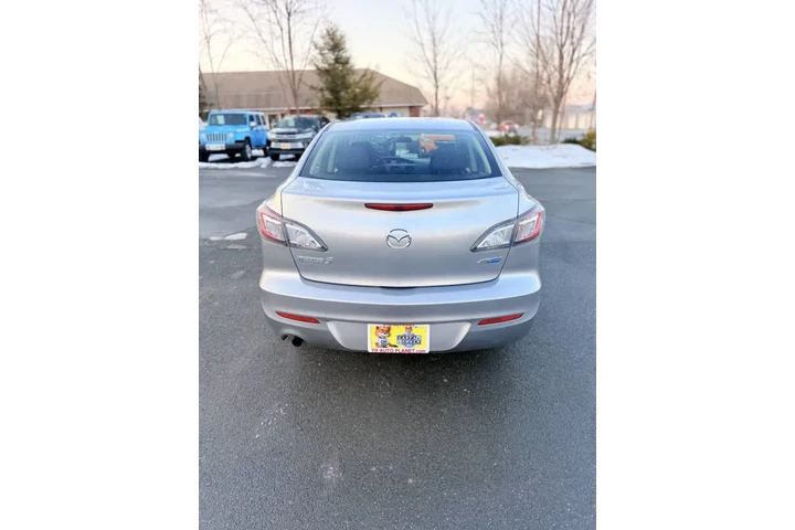 $7995 : 2013 MAZDA3 i Sport image 9