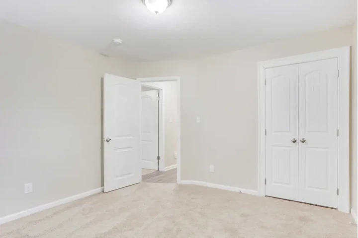$1245 : Your Dream Apartment Available image 6