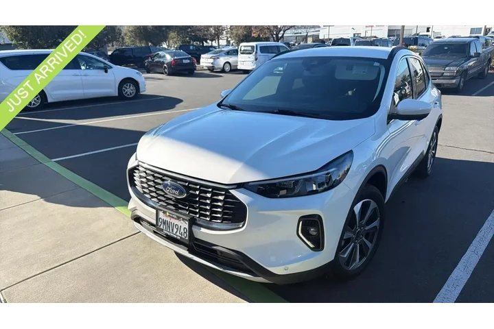 $26988 : Ford Escape Hybrid 2023 AWD image 1