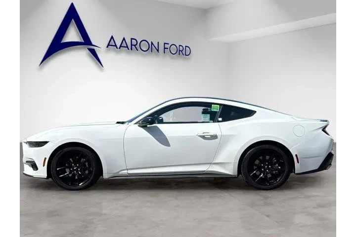$30717 : Ford Mustang 2025 EcoBoost 2 image 3