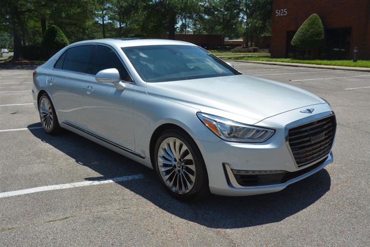 2017 Genesis G90 3.3T Premium image 5