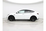 $30998 : Tesla Model Y 2022 AWD Long thumbnail