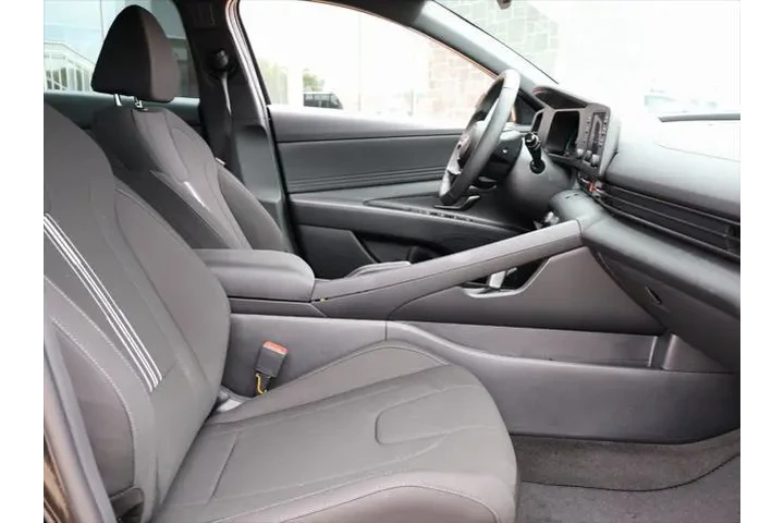 $22777 : Hyundai ELANTRA 2025 SEL Spo image 10