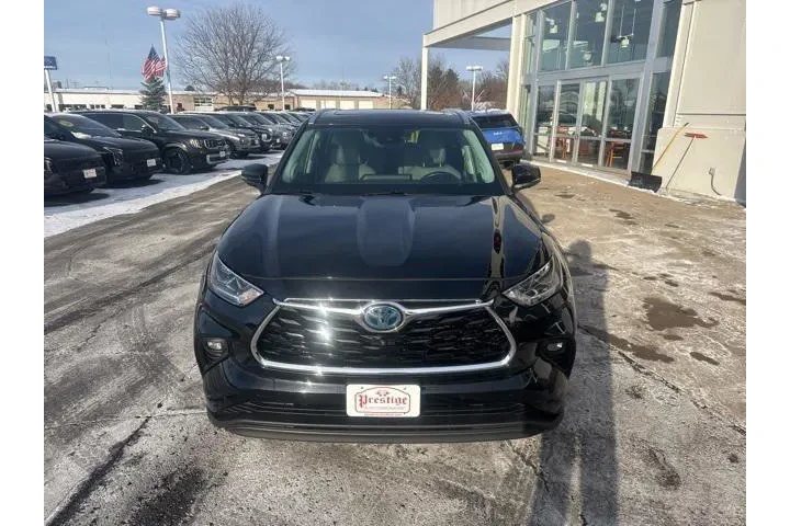 $33571 : Toyota Highlander Hybrid 202 image 2