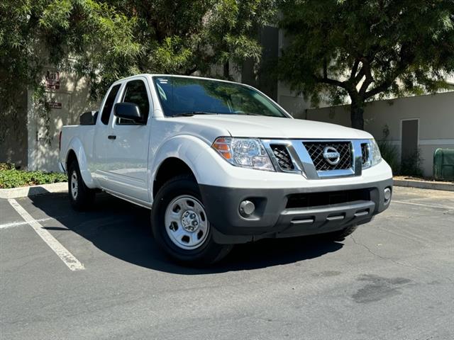 2019 Frontier 2WD King Cab I4 image 1