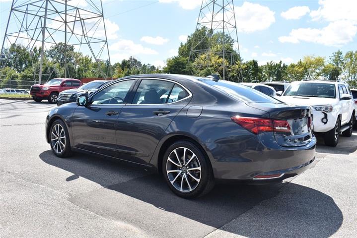 2015 TLX V6 w/Tech image 9