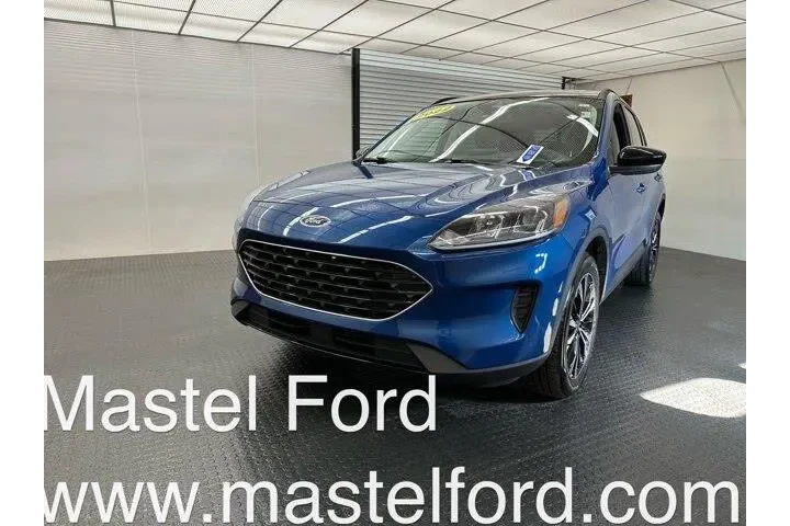 $22950 : Ford Escape 2022 AWD SE 4dr image 2