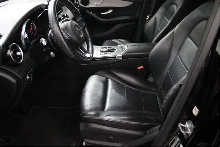 $18976 : Mercedes-Benz GLC 2019 GLC 3 image 6