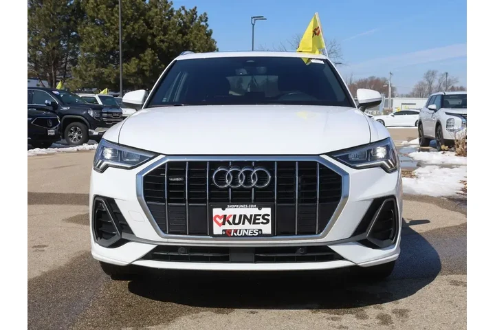 $27577 : Audi Q3 2024 AWD quattro S l image 3