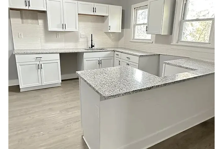 $1400 : HOME AVAILABLE NOW IN KANSAS image 10