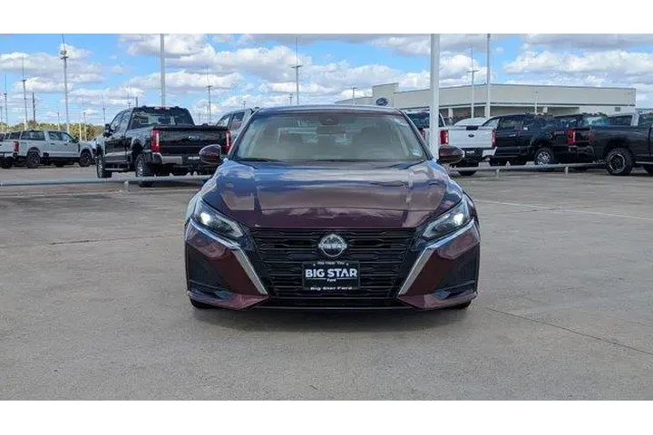 $20495 : Nissan Altima 2023 2.5 SV 4d image 8