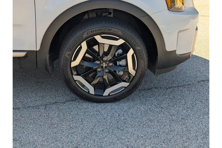 $39999 : Kia Telluride 2024 S 4dr SUV image 6