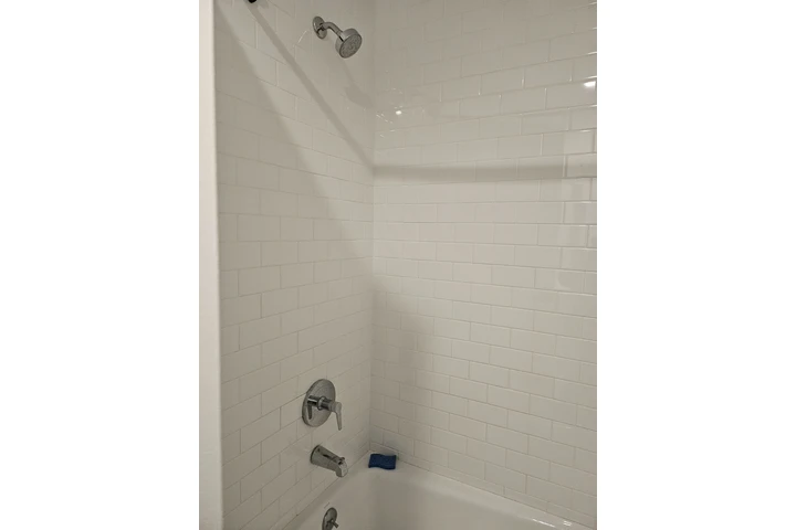 $1200 : Habitacion con baño privado image 7