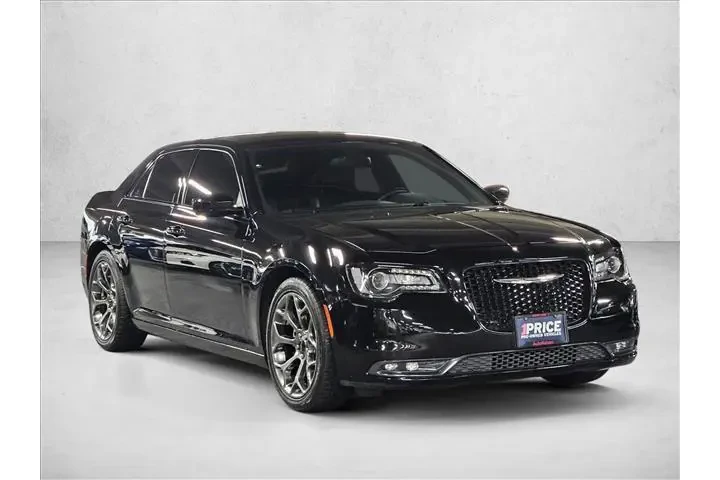 $16495 : Chrysler 300 2016 S 4dr Seda image 3