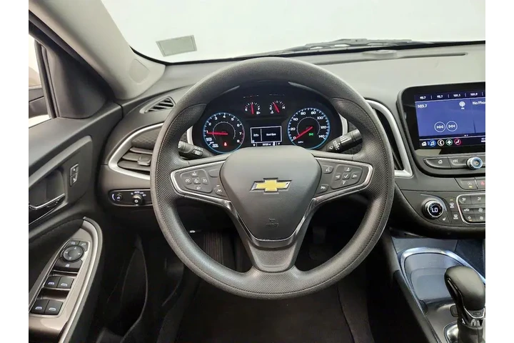 $18998 : Chevrolet Malibu 2023 LT 4dr image 10